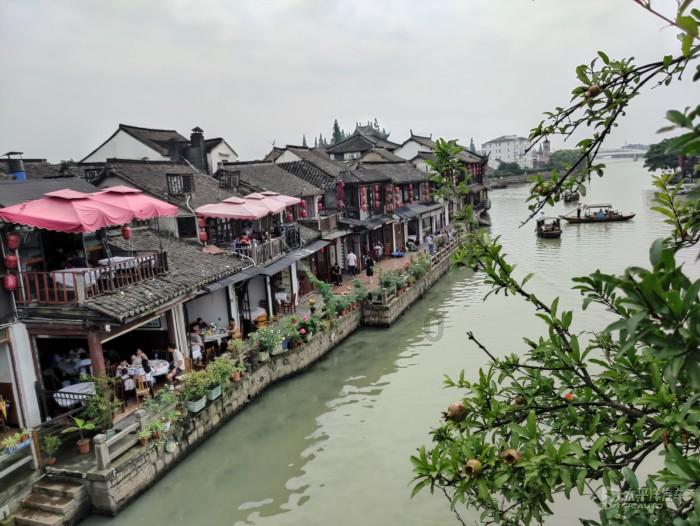 探索六间房如何设置虚拟背景,发现你感兴趣的话题